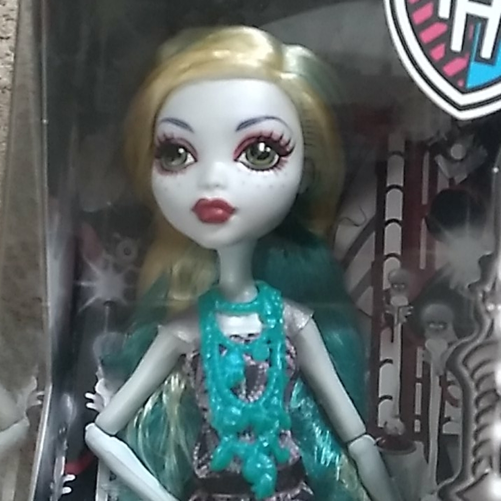 Monster High Doll - Picture 2 of 6